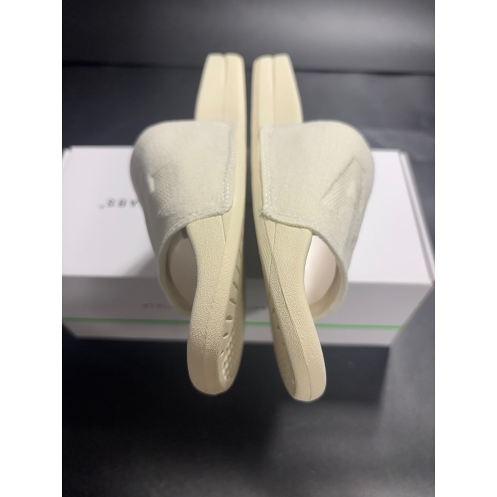 APL TechLoom Velvet Slides Women's Pristine/Cream Off White Sandals Size 9 - Picture 2 of 6